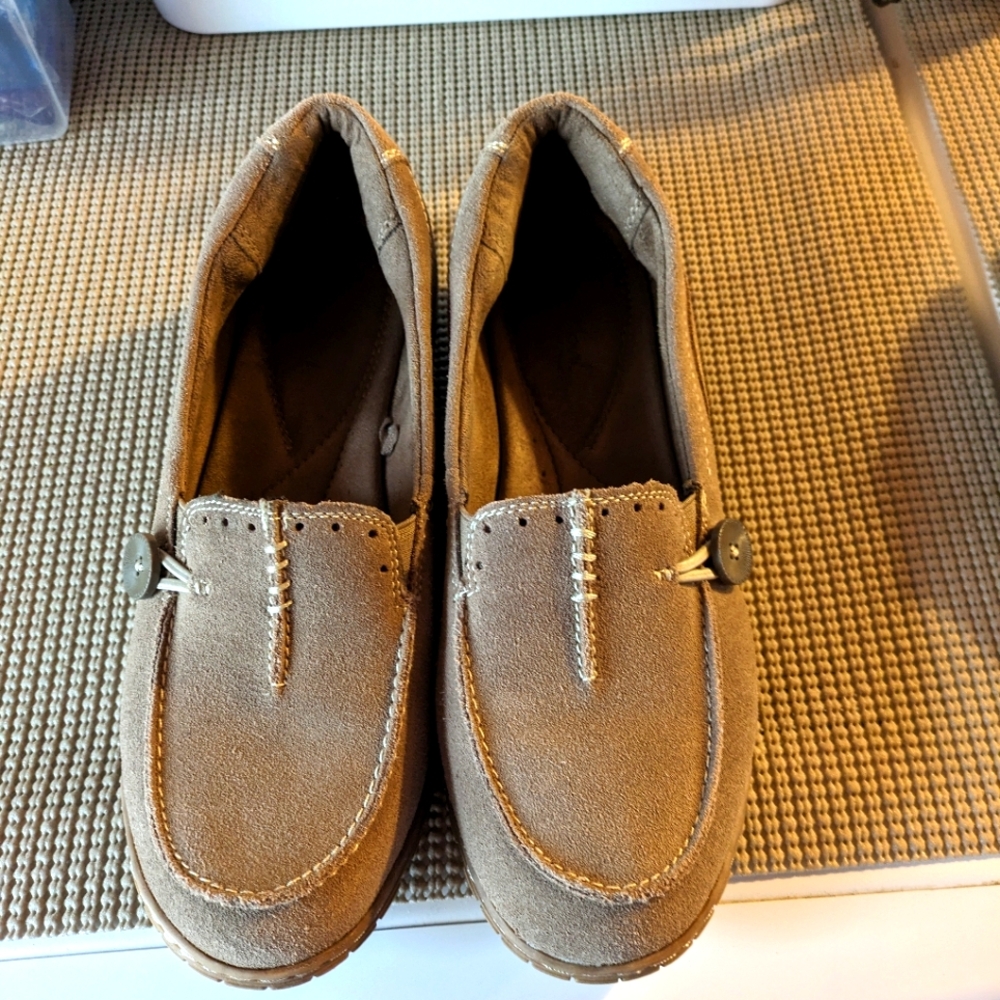 EUC Natural Soul by Naturalizer Brown Suede Slip On Comfort Loafer Women’s 8